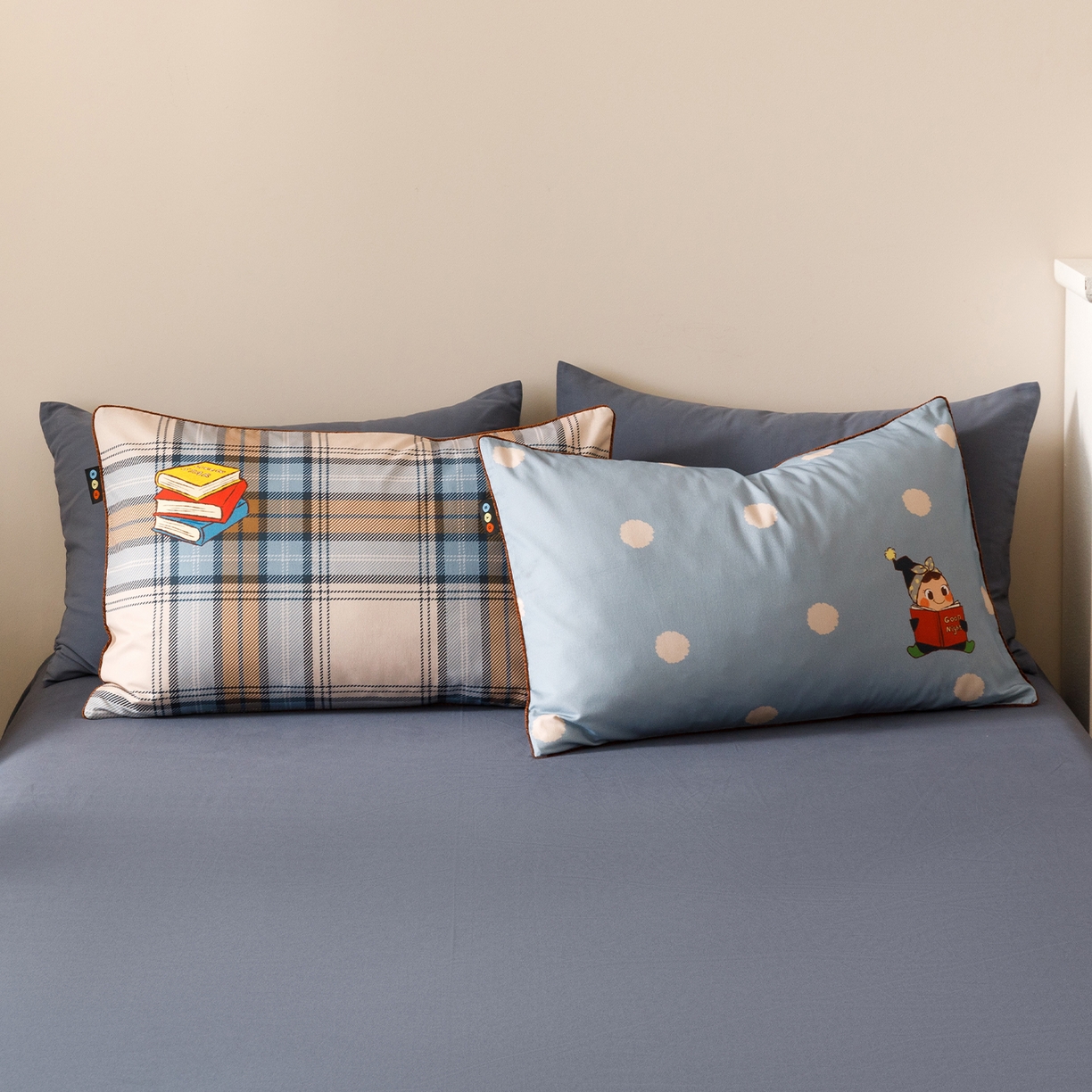 91家纺网 家纺一手货源 找家纺 RYB红黄兰 2025新款全棉纯棉加厚磨毛大版数码印花嵌绳四件套 小小书童