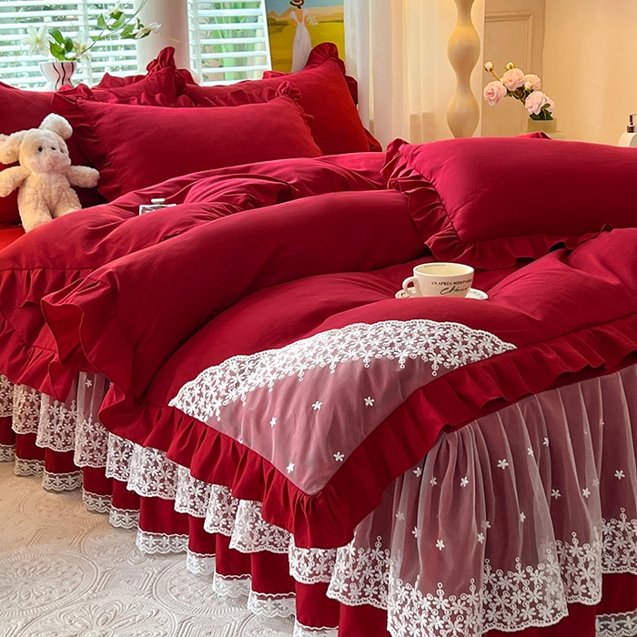 91家纺网 家纺一手货源 找家纺 后庭寝室 2025新款柔软亲肤花边蕾丝床裙四件套-花颜系列 花颜-酒红