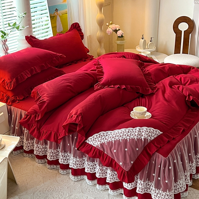 91家纺网 家纺一手货源 找家纺 后庭寝室 2025新款柔软亲肤花边蕾丝床裙四件套-花颜系列 花颜-酒红