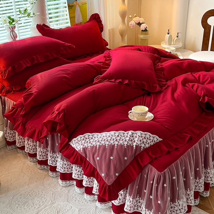 91家纺网 家纺一手货源 找家纺 后庭寝室 2025新款柔软亲肤花边蕾丝床裙四件套-花颜系列 花颜-酒红