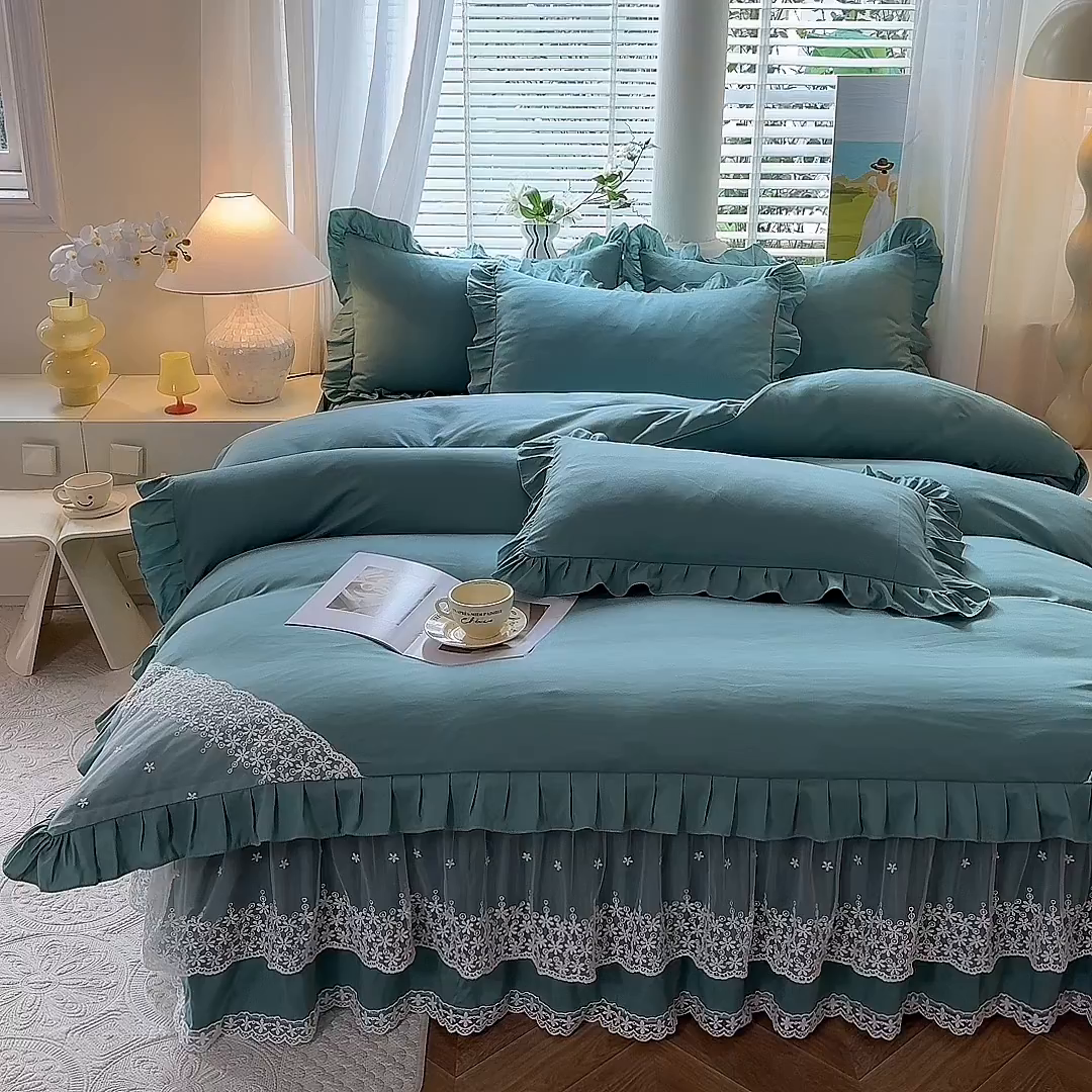 91家纺网 家纺一手货源 找家纺 后庭寝室 2025新款柔软亲肤花边蕾丝床裙四件套-花颜系列 花颜-绿色