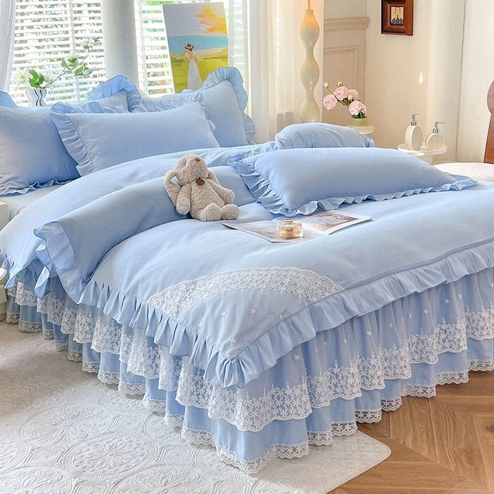 91家纺网 家纺一手货源 找家纺 后庭寝室 2025新款柔软亲肤花边蕾丝床裙四件套-花颜系列 花颜-浅蓝