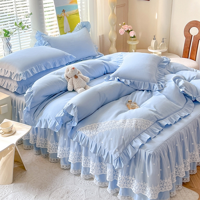 91家纺网 家纺一手货源 找家纺 后庭寝室 2025新款柔软亲肤花边蕾丝床裙四件套-花颜系列 花颜-浅蓝