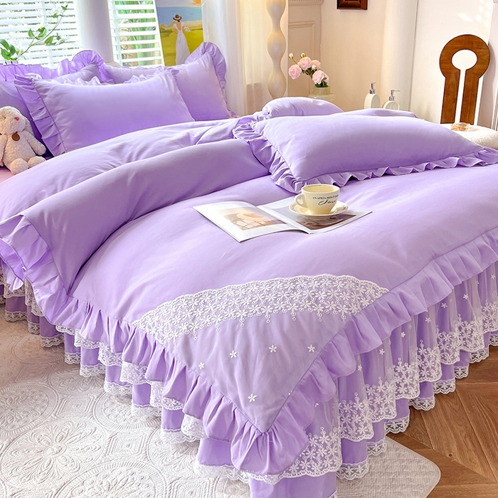 91家纺网 家纺一手货源 找家纺 后庭寝室 2025新款柔软亲肤花边蕾丝床裙四件套-花颜系列 花颜-浅紫