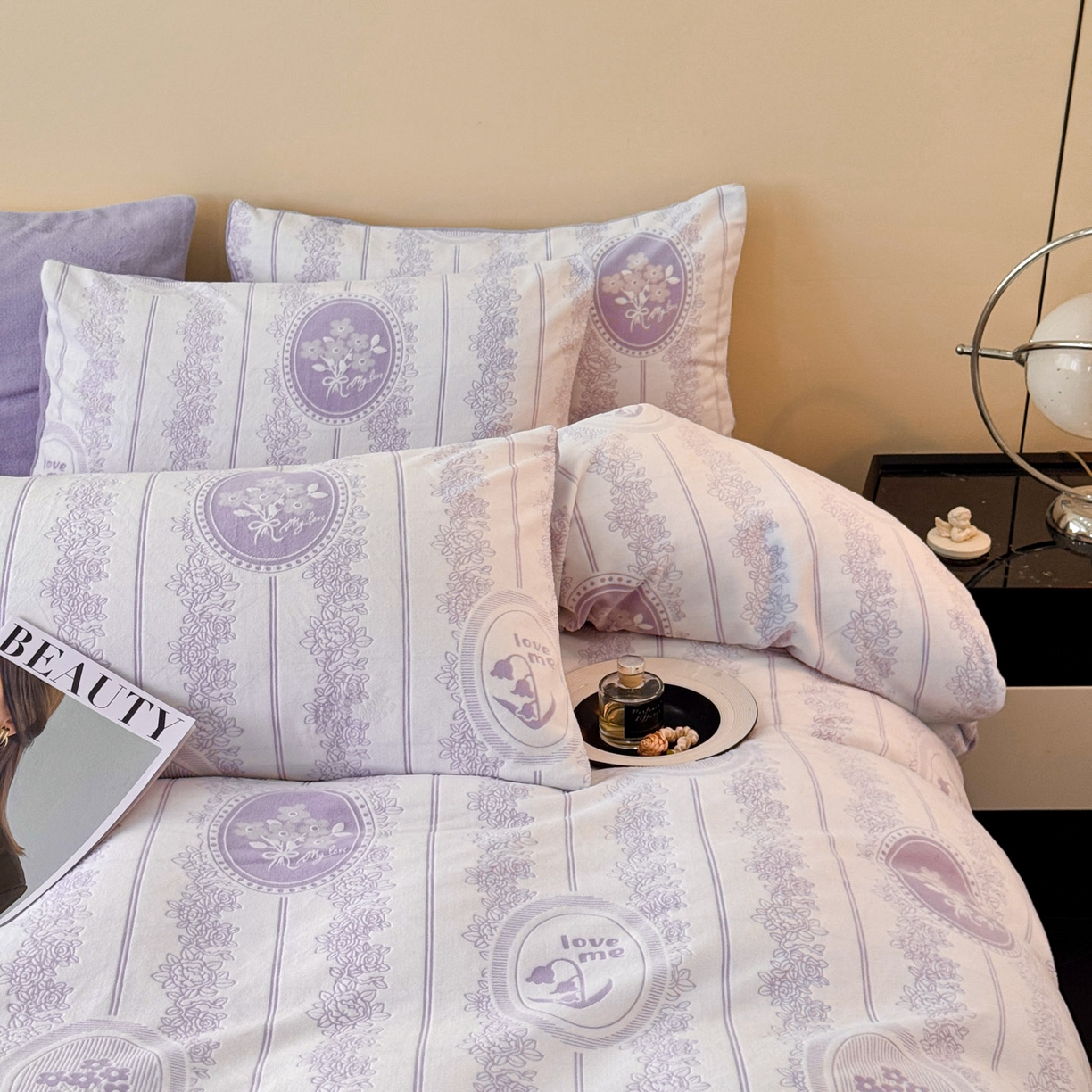 91家纺网 家纺一手货源 找家纺 吾诺家居 2025新款雕花牛奶绒柔美系列四件套 米娅紫