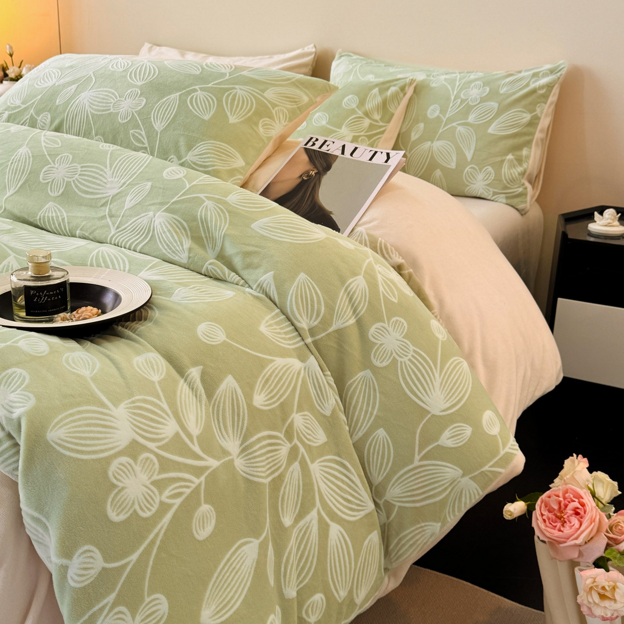 91家纺网 家纺一手货源 找家纺 吾诺家居 2025新款雕花牛奶绒柔美系列四件套 叶之舞