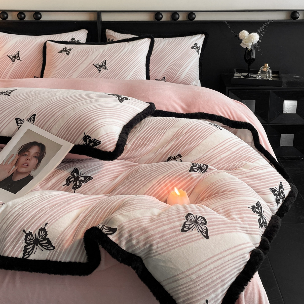 91家纺网 家纺一手货源 找家纺 吾诺家居 2025新款美拉德雕花绒黑金系列四件套 蝶之梦