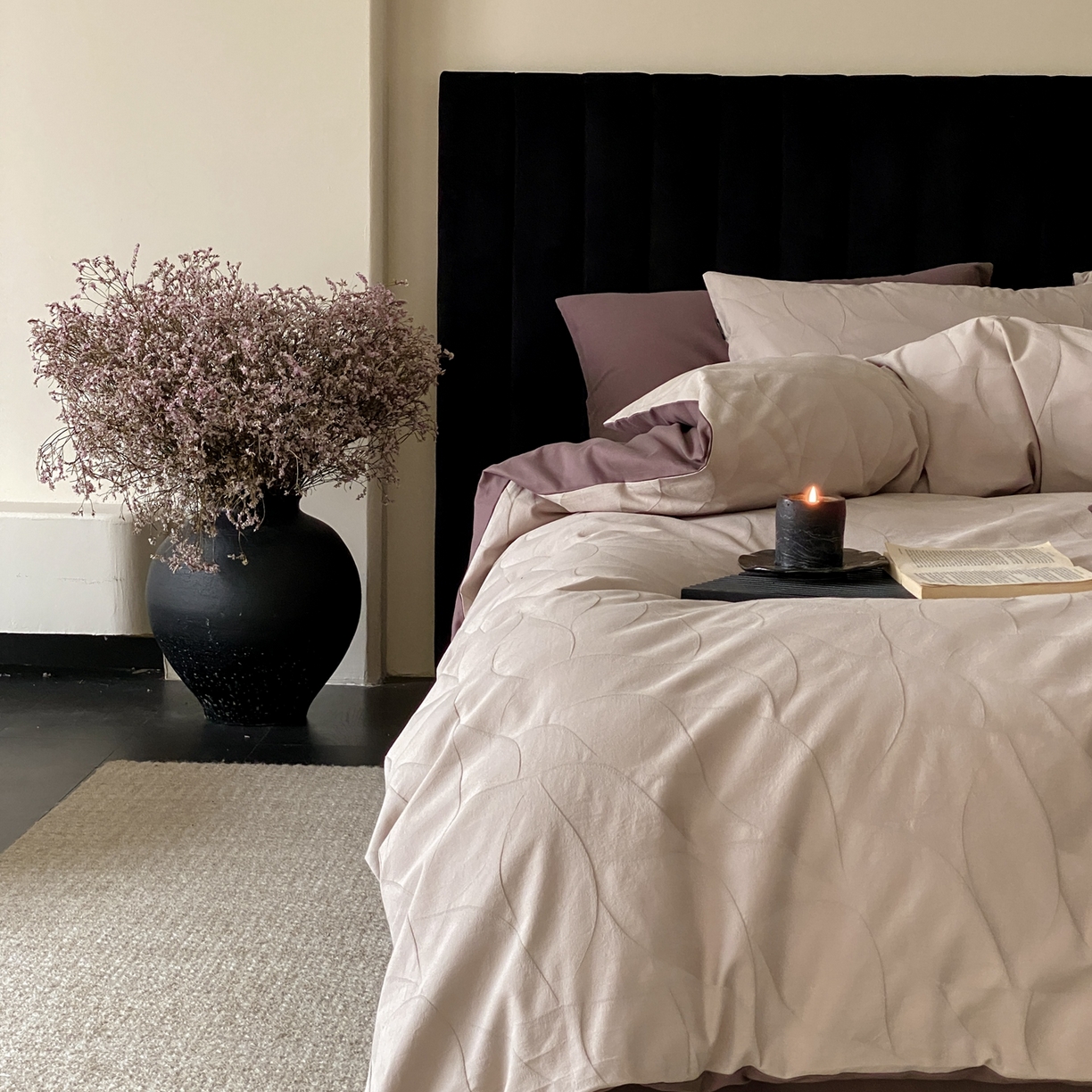 91家纺网 家纺一手货源 找家纺 玉宇阁家居 2025秋冬新品60s色织全棉纯棉磨毛大提花四件套-简约款 玄桦-苍山赴雪