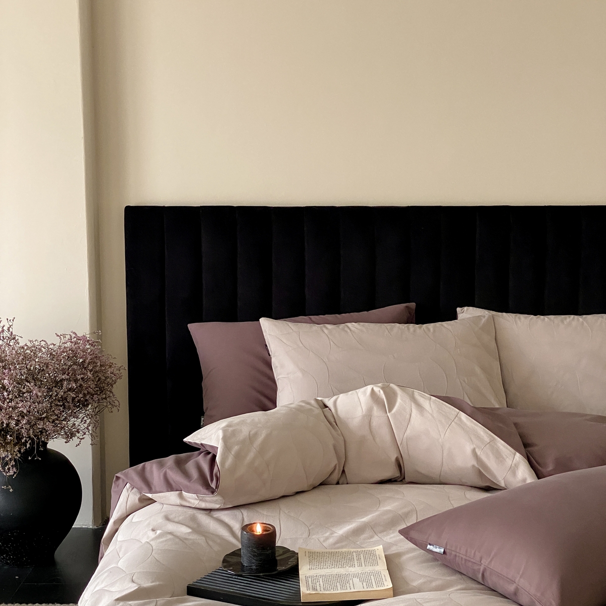 91家纺网 家纺一手货源 找家纺 玉宇阁家居 2025秋冬新品60s色织全棉纯棉磨毛大提花四件套-简约款 玄桦-苍山赴雪