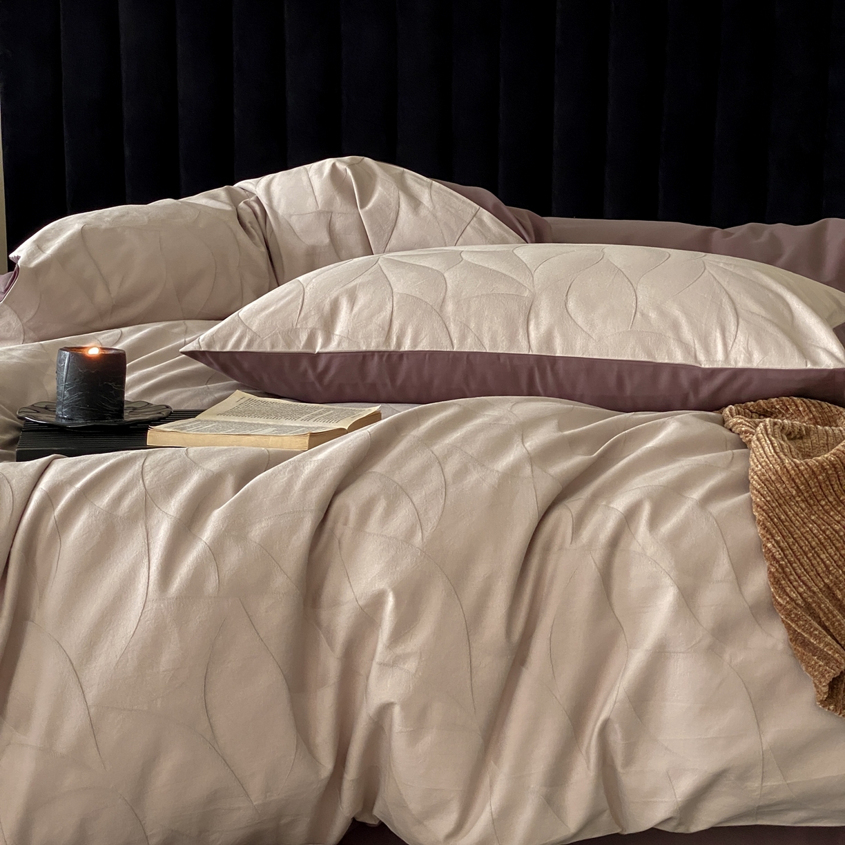 91家纺网 家纺一手货源 找家纺 玉宇阁家居 2025秋冬新品60s色织全棉纯棉磨毛大提花四件套-简约款 玄桦-苍山赴雪