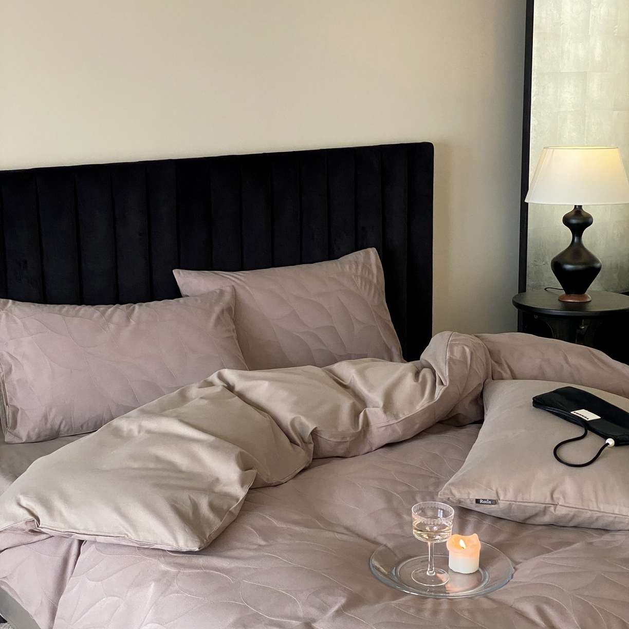 91家纺网 家纺一手货源 找家纺 玉宇阁家居 2025秋冬新品60s色织全棉纯棉磨毛大提花四件套-简约款 玄桦-琥珀松林