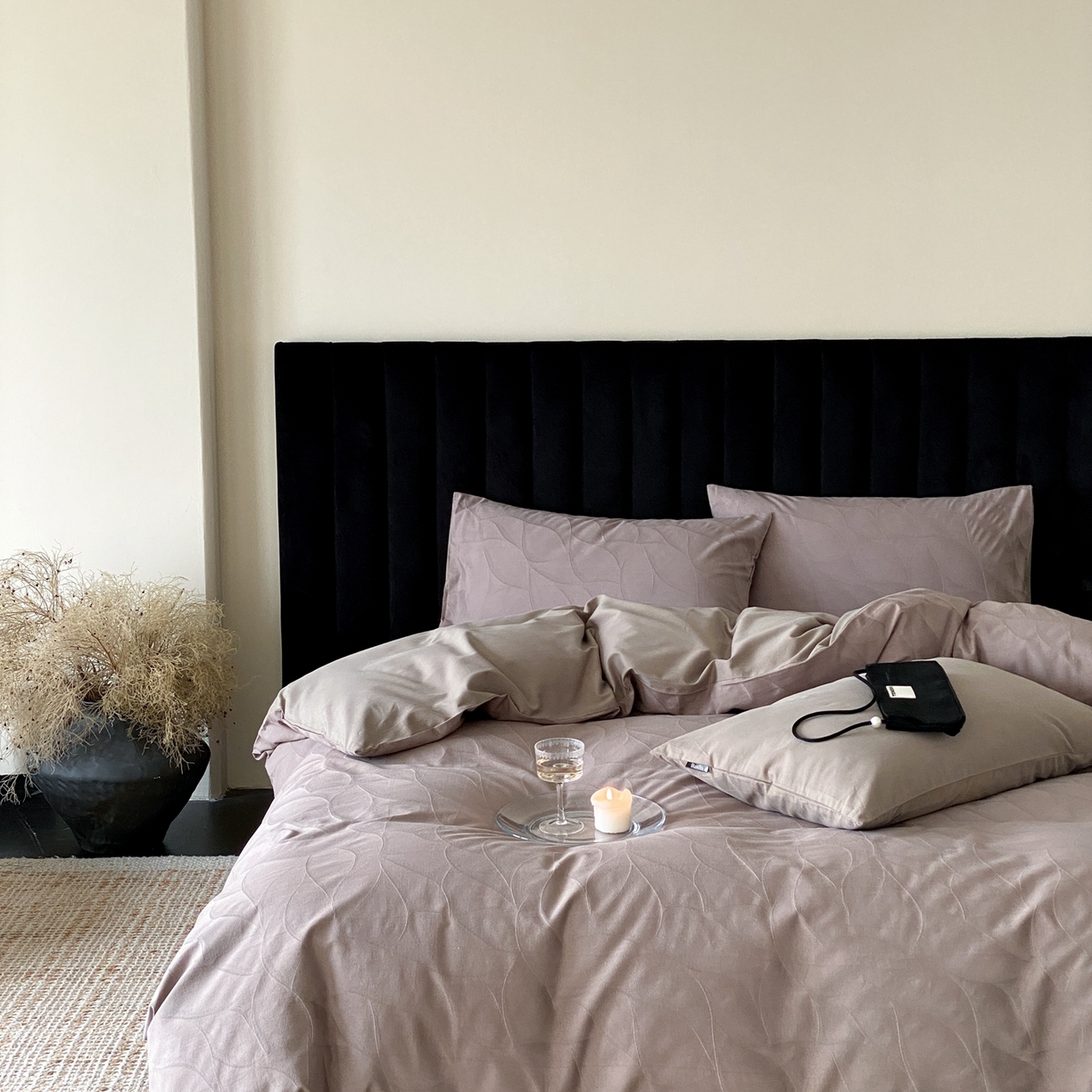 91家纺网 家纺一手货源 找家纺 玉宇阁家居 2025秋冬新品60s色织全棉纯棉磨毛大提花四件套-简约款 玄桦-琥珀松林