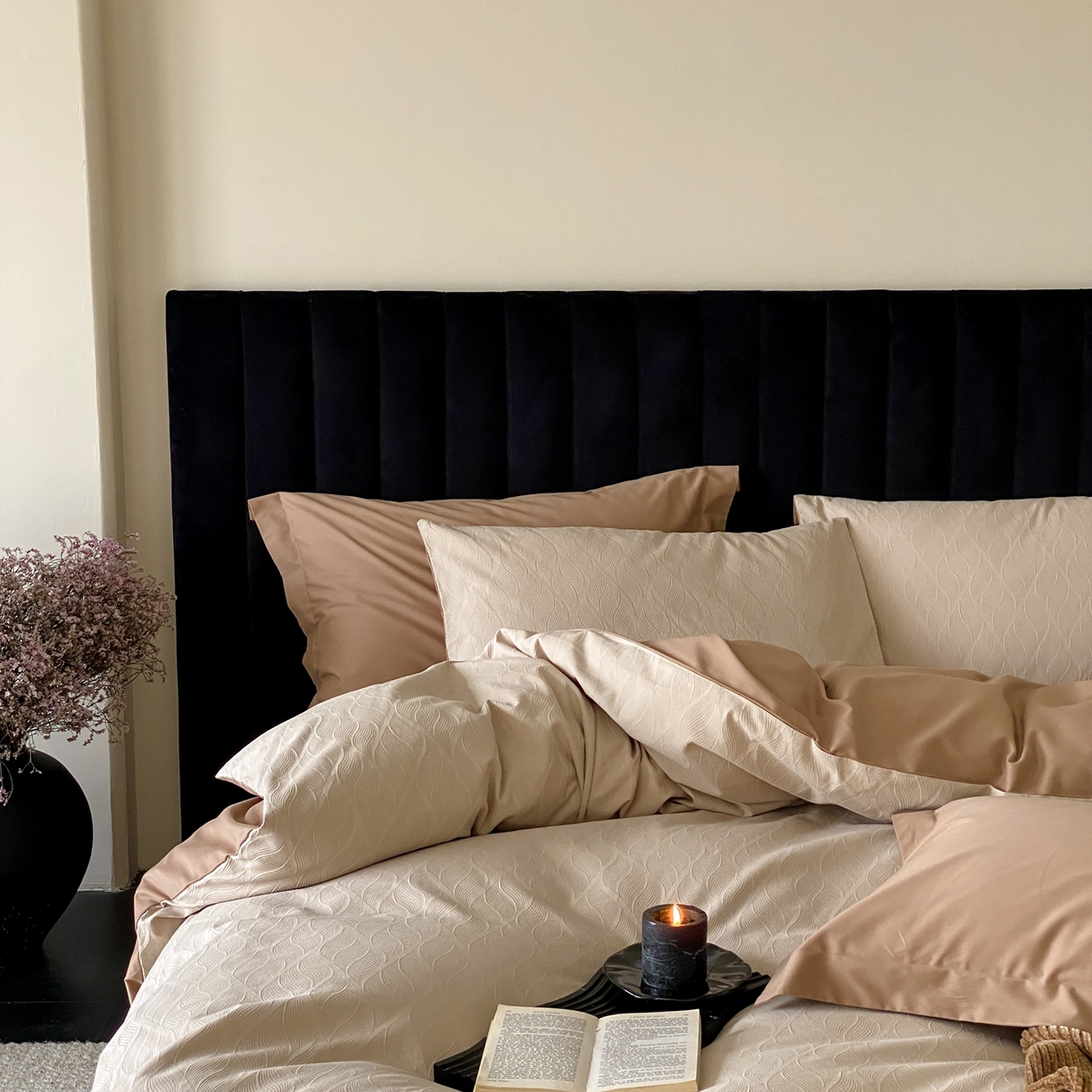 91家纺网 家纺一手货源 找家纺 玉宇阁家居 2025秋冬新品60s色织全棉纯棉磨毛大提花四件套-简约款 云玺-落日熔金