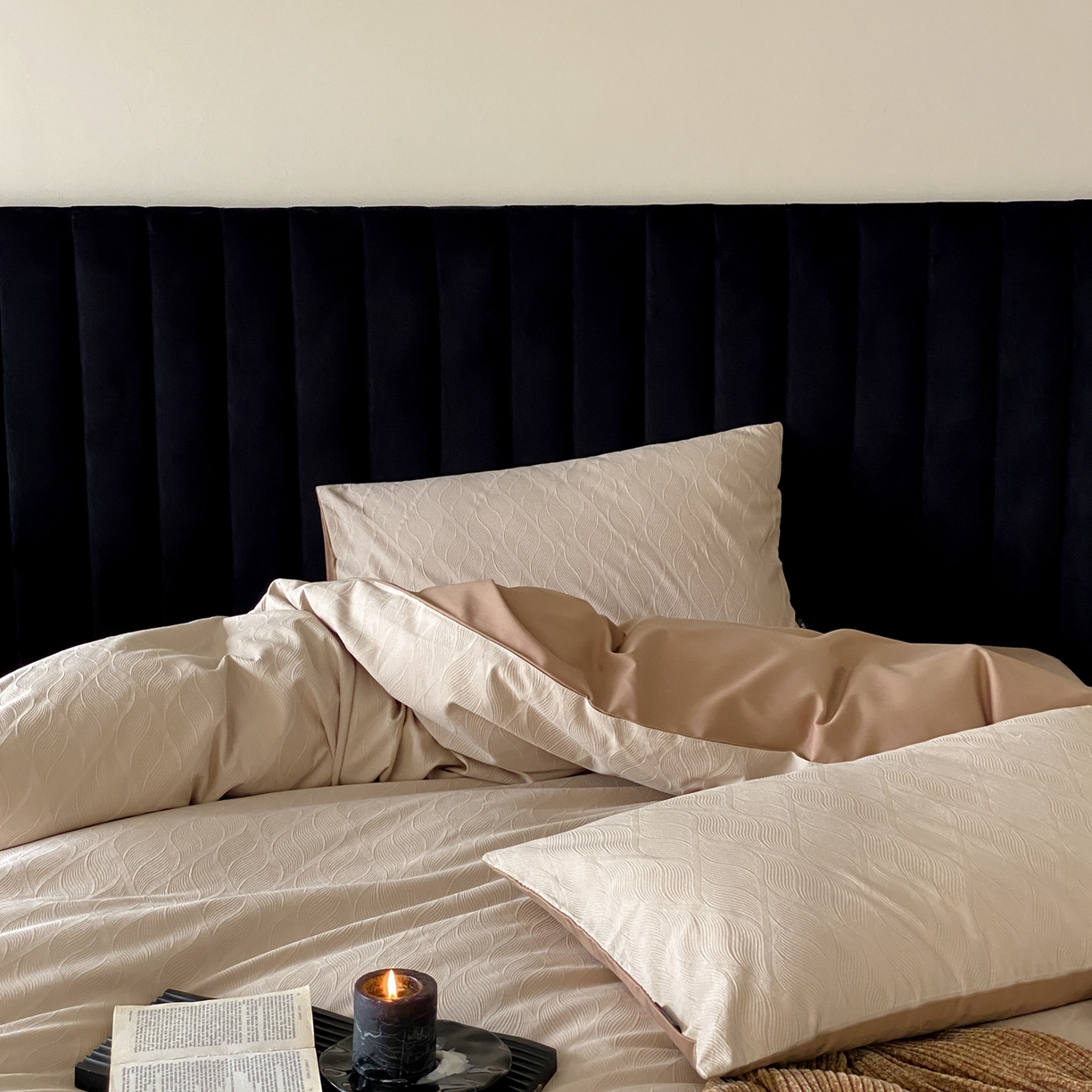 91家纺网 家纺一手货源 找家纺 玉宇阁家居 2025秋冬新品60s色织全棉纯棉磨毛大提花四件套-简约款 云玺-落日熔金