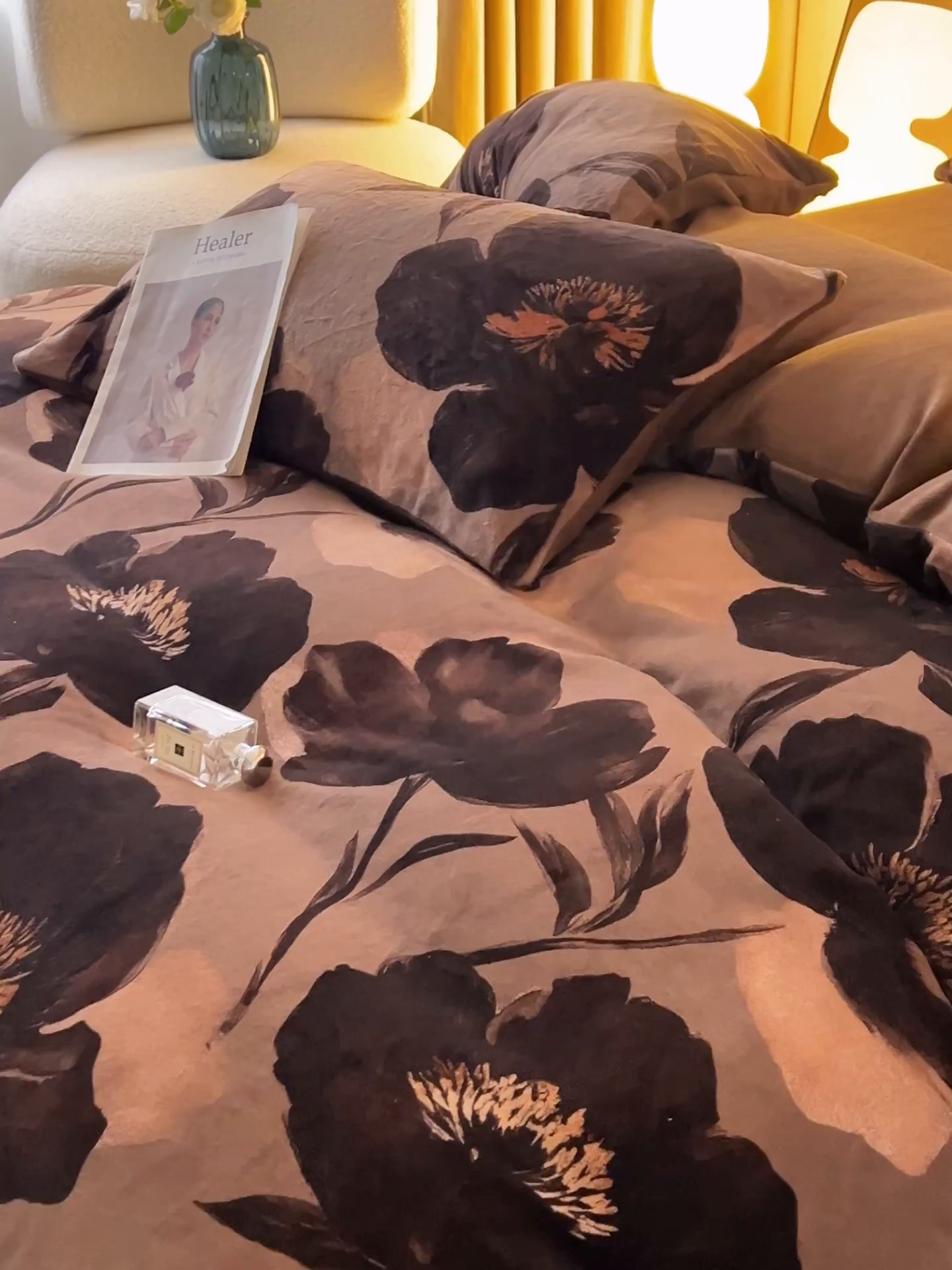 91家纺网 家纺一手货源 找家纺 吾诺家居 2025新款美拉德数码绒暖秋系列四件套 暗香