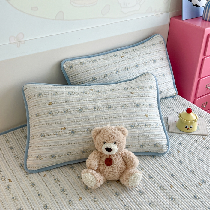 91家纺网 家纺一手货源 找家纺 茉夕家纺 2025新款跑量款暖绒纯棉印花水洗床盖 床盖单件 茶茶兔