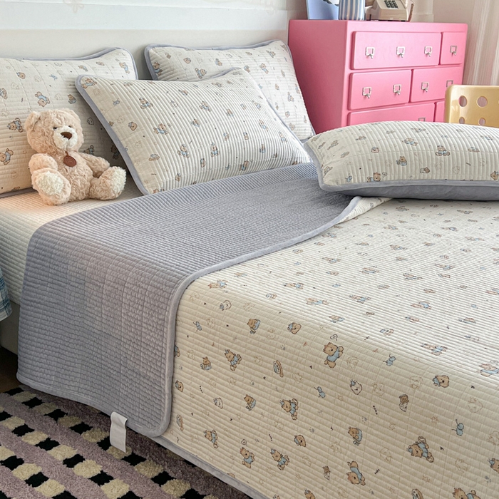 91家纺网 家纺一手货源 找家纺 茉夕家纺 2025新款跑量款暖绒纯棉印花水洗床盖 床盖单件 咖啡狗