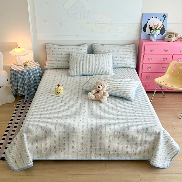 91家纺网 家纺一手货源 找家纺 茉夕家纺 2025新款跑量款暖绒纯棉印花水洗床盖 床盖单件 茶茶兔