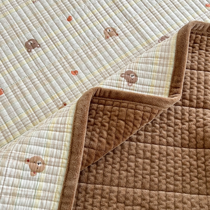 91家纺网 家纺一手货源 找家纺 茉夕家纺 2025新款跑量款暖绒纯棉印花水洗床盖 床盖单件 布蕾可可