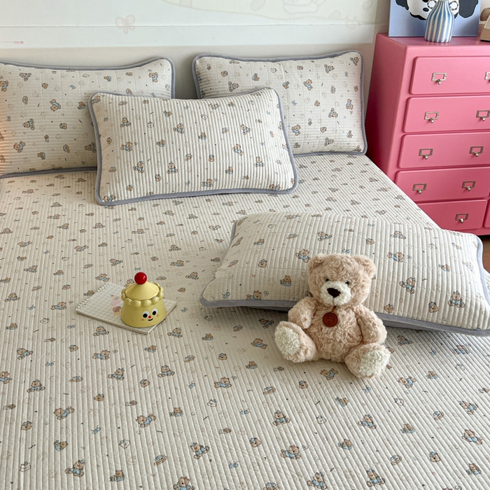 91家纺网 家纺一手货源 找家纺 茉夕家纺 2025新款跑量款暖绒纯棉印花水洗床盖 床盖单件 咖啡狗