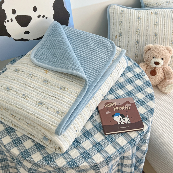 91家纺网 家纺一手货源 找家纺 茉夕家纺 2025新款跑量款暖绒纯棉印花水洗床盖 床盖单件 茶茶兔