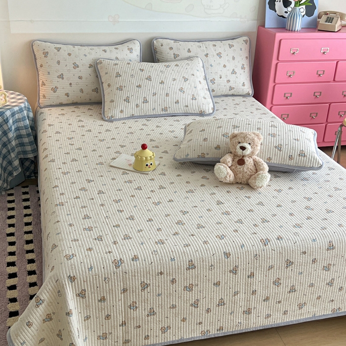 91家纺网 家纺一手货源 找家纺 茉夕家纺 2025新款跑量款暖绒纯棉印花水洗床盖 床盖单件 咖啡狗