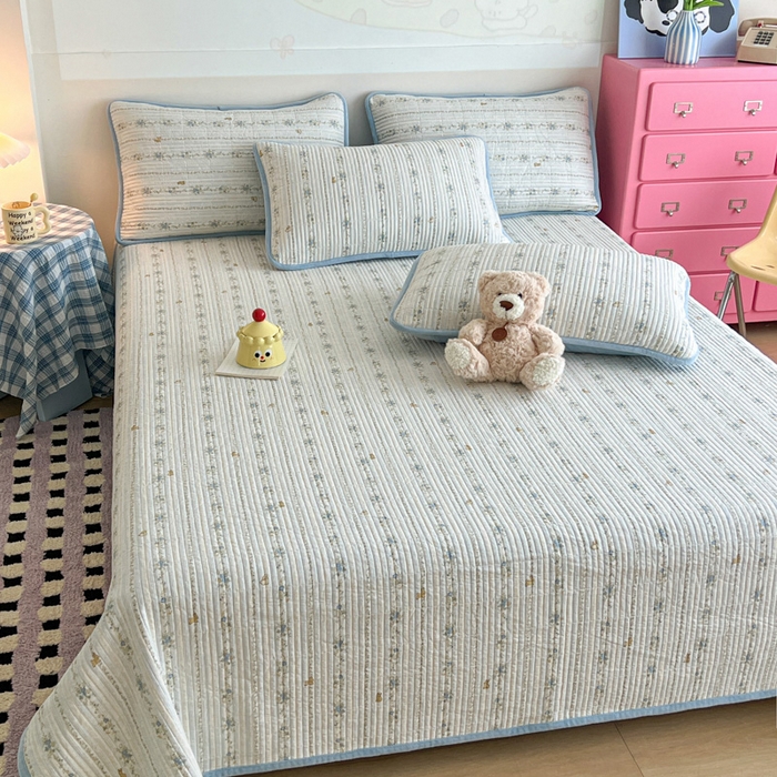 91家纺网 家纺一手货源 找家纺 茉夕家纺 2025新款跑量款暖绒纯棉印花水洗床盖 床盖单件 茶茶兔