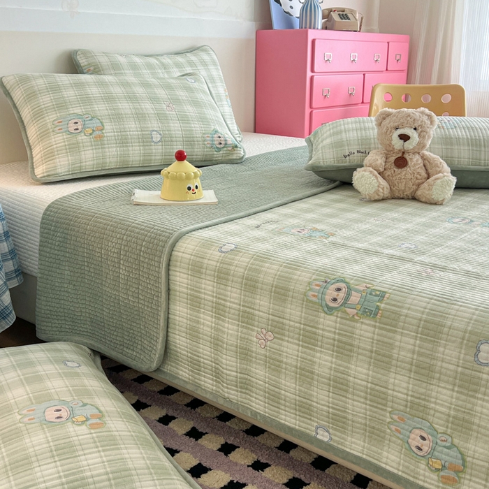 91家纺网 家纺一手货源 找家纺 茉夕家纺 2025新款跑量款暖绒纯棉印花水洗床盖 床盖单件 薄荷布布