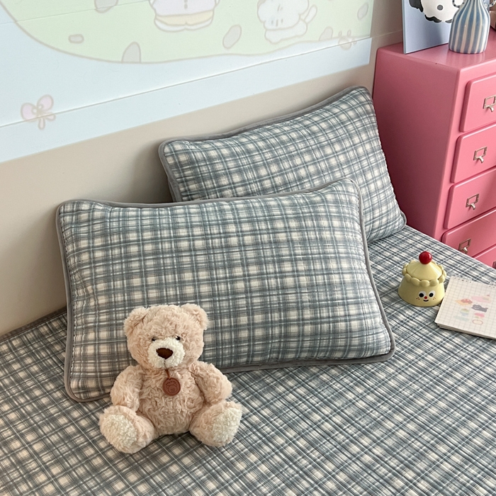 91家纺网 家纺一手货源 找家纺 茉夕家纺 2025新款跑量款暖绒纯棉印花水洗床盖 床盖单件 可可蓝格