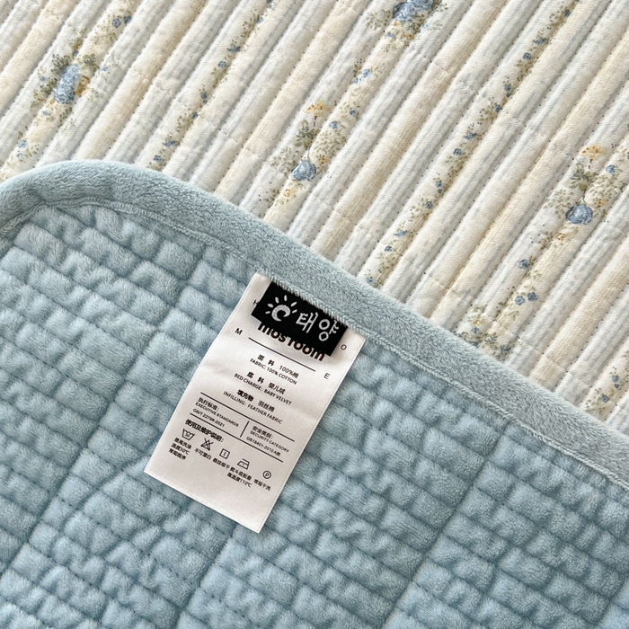 91家纺网 家纺一手货源 找家纺 茉夕家纺 2025新款跑量款暖绒纯棉印花水洗床盖 床盖单件 茶茶兔