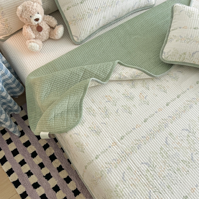 91家纺网 家纺一手货源 找家纺 茉夕家纺 2025新款跑量款暖绒纯棉印花水洗床盖 床盖单件 丛草集