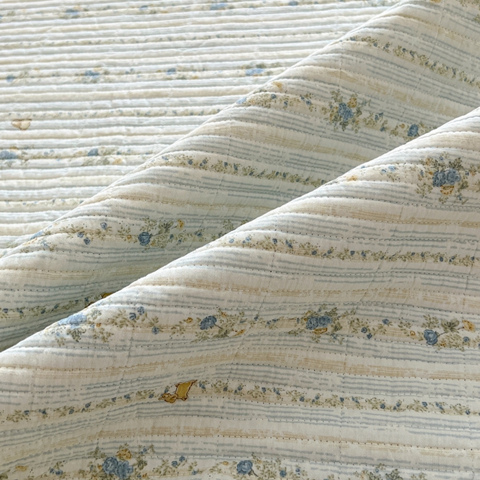 91家纺网 家纺一手货源 找家纺 茉夕家纺 2025新款跑量款暖绒纯棉印花水洗床盖 床盖单件 茶茶兔