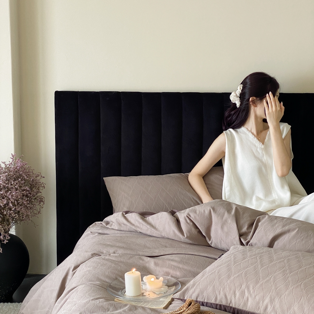 91家纺网 家纺一手货源 找家纺 玉宇阁家居 2025秋冬新品60s色织全棉纯棉磨毛大提花四件套-简约款 云玺-玄霜紫玉