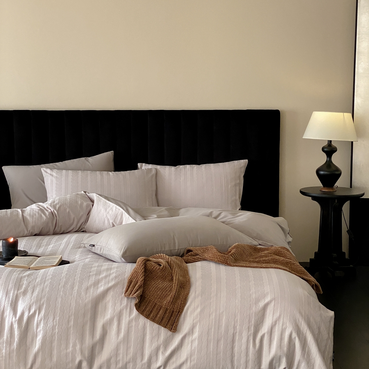 91家纺网 家纺一手货源 找家纺 玉宇阁家居 2025秋冬新品60s色织全棉纯棉磨毛大提花四件套-简约款 云与海