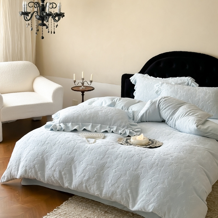 91家纺网 家纺一手货源 找家纺 （总）云栖家居 2025消光加厚纯色立体雕花牛奶绒-又见小蝴蝶（售价劵后：不得低于199元）