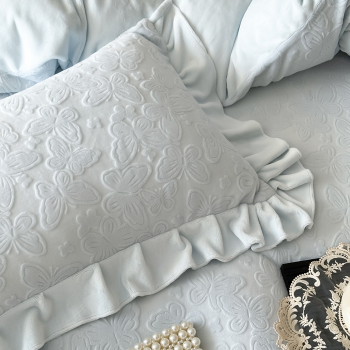 91家纺网 家纺一手货源 找家纺 云栖家居 2025消光加厚纯色立体雕花牛奶绒-又见小蝴蝶（售价劵后：不得低于199元） 又见小蝴蝶-蓝