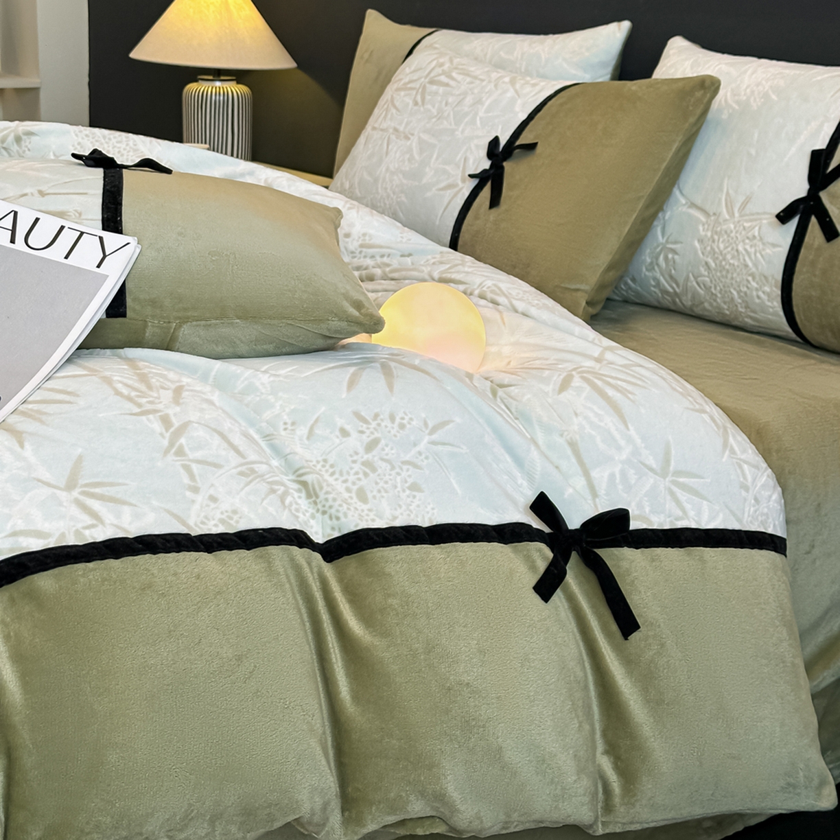 91家纺网 家纺一手货源 找家纺 凯美家居 2025新款A类雕花牛奶绒四件套-美拉德系列 雅致