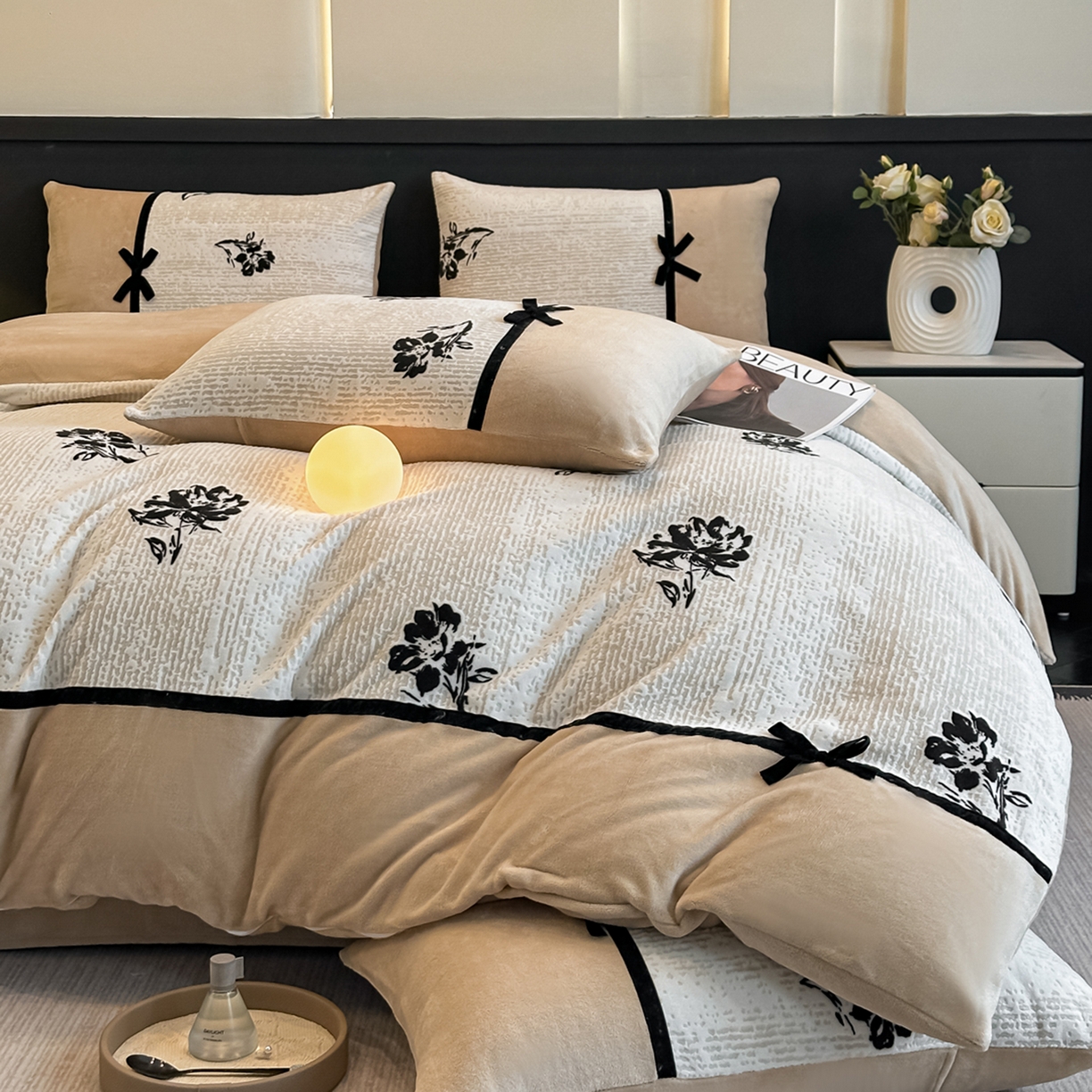 91家纺网 家纺一手货源 找家纺 凯美家居 2025新款A类雕花牛奶绒四件套-美拉德系列 温婉花颜