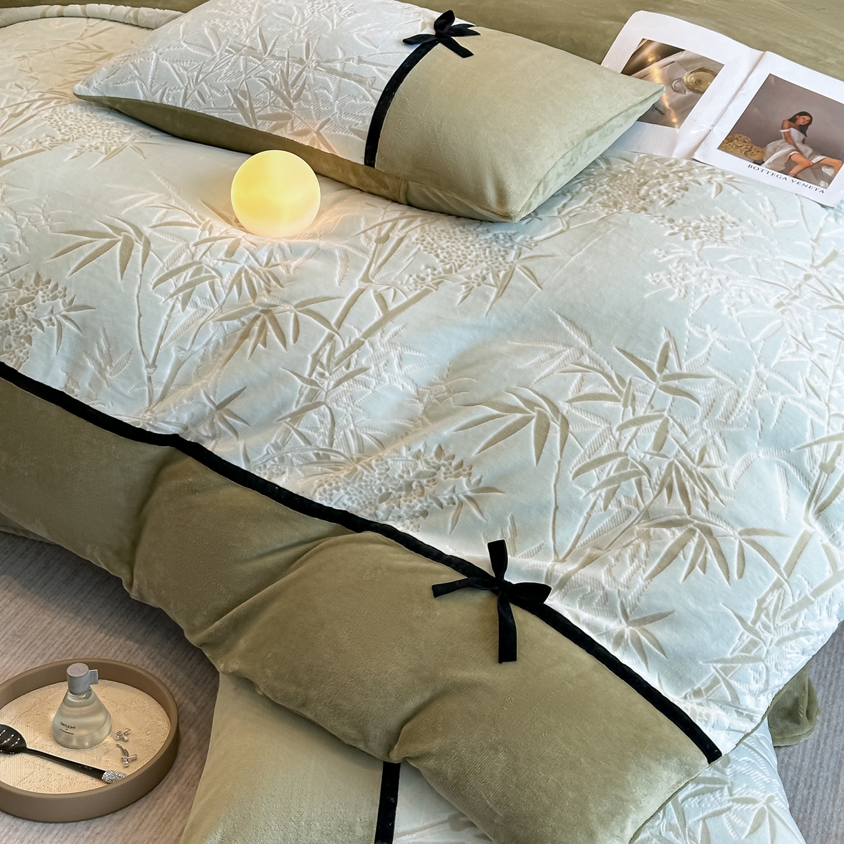 91家纺网 家纺一手货源 找家纺 凯美家居 2025新款A类雕花牛奶绒四件套-美拉德系列 雅致