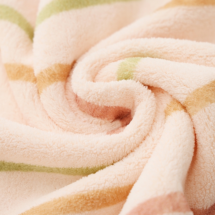 91家纺网 家纺一手货源 找家纺 （总）朴尔家纺-毛巾被 2025新款毛巾绣勾边AB版珊瑚绒速吸速干毛巾浴巾