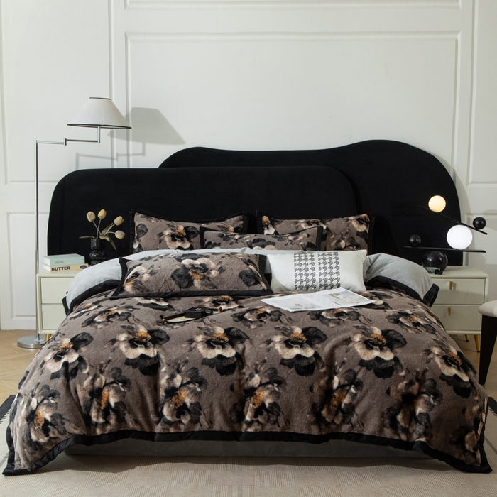 91家纺网 家纺一手货源 找家纺 （总）库里梦家纺 2025网红直播热款10公分包边兔毛牛奶绒印花四件套-包边款