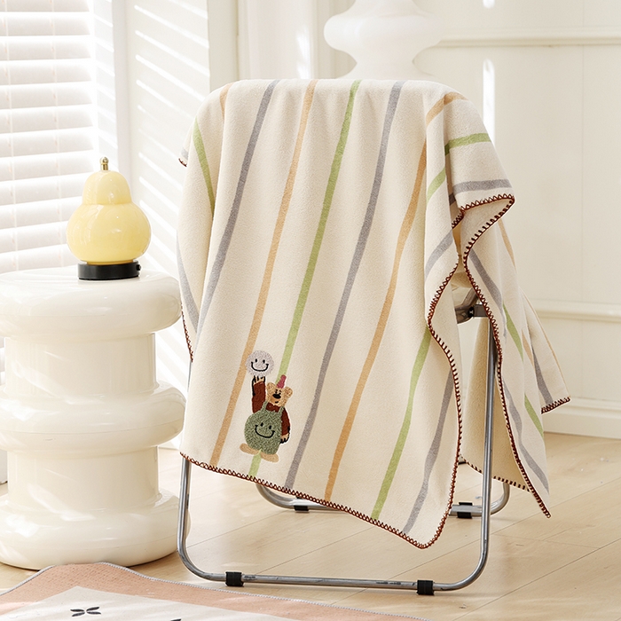 朴尔家纺-毛巾被 2025新款毛巾绣勾边AB版珊瑚绒速吸速干毛巾浴巾 背带熊-米白浴巾 35x75cm毛巾