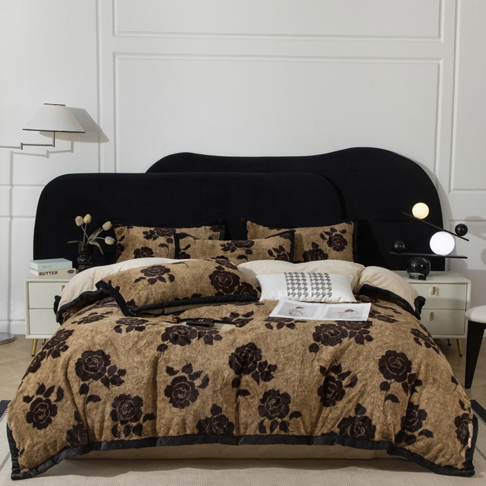 91家纺网 家纺一手货源 找家纺 库里梦家纺 2025网红直播热款10公分包边兔毛牛奶绒印花四件套-包边款 黑玫瑰-咖-包边款