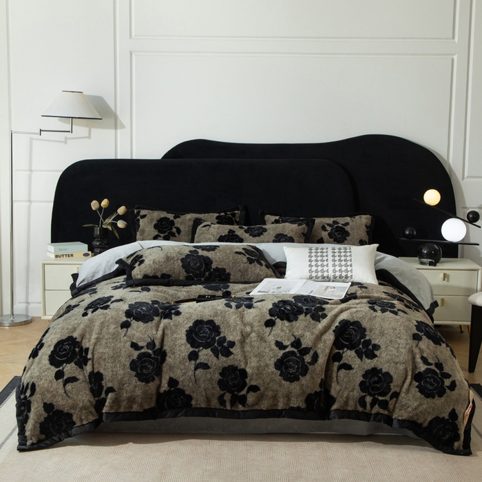 91家纺网 家纺一手货源 找家纺 库里梦家纺 2025网红直播热款10公分包边兔毛牛奶绒印花四件套-包边款 黑玫瑰-卡其-包边款