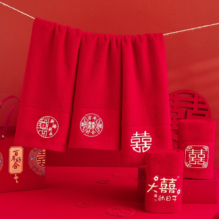 91家纺网 家纺一手货源 找家纺 （总）朴尔家纺-毛巾被 2025新款全棉纯棉红色系喜庆婚庆伴手礼新婚回礼绣花毛巾-场景一