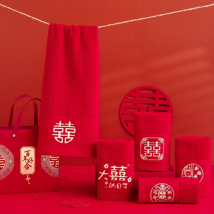91家纺网 家纺一手货源 找家纺 （总）朴尔家纺-毛巾被 2025新款全棉纯棉红色系喜庆婚庆伴手礼新婚回礼绣花毛巾-场景一