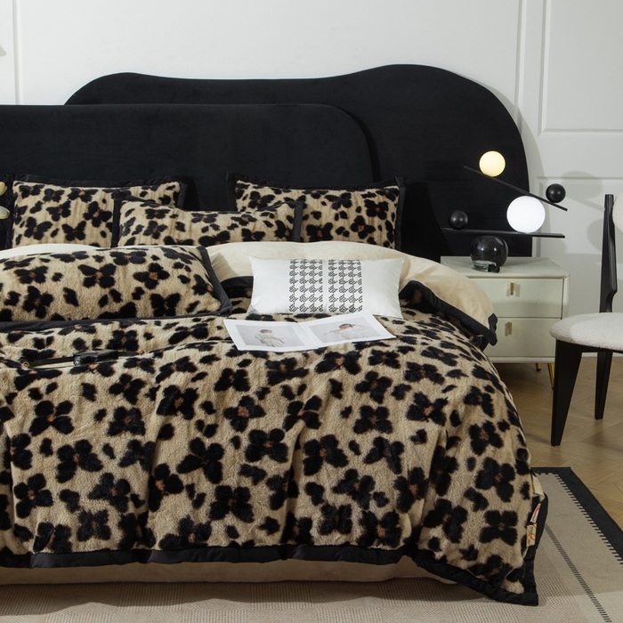 91家纺网 家纺一手货源 找家纺 库里梦家纺 2025网红直播热款10公分包边兔毛牛奶绒印花四件套-包边款 蝴蝶梦-咖-包边款