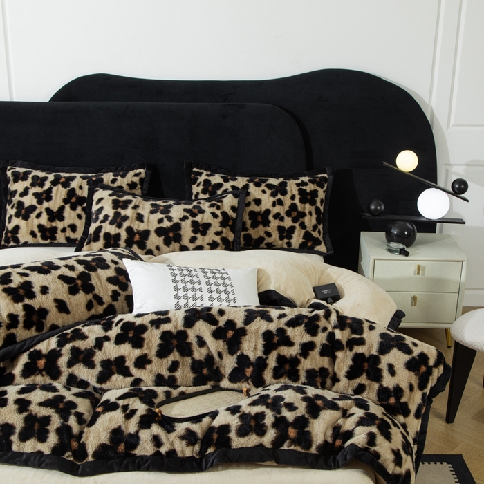 91家纺网 家纺一手货源 找家纺 库里梦家纺 2025网红直播热款10公分包边兔毛牛奶绒印花四件套-包边款 蝴蝶梦-咖-包边款