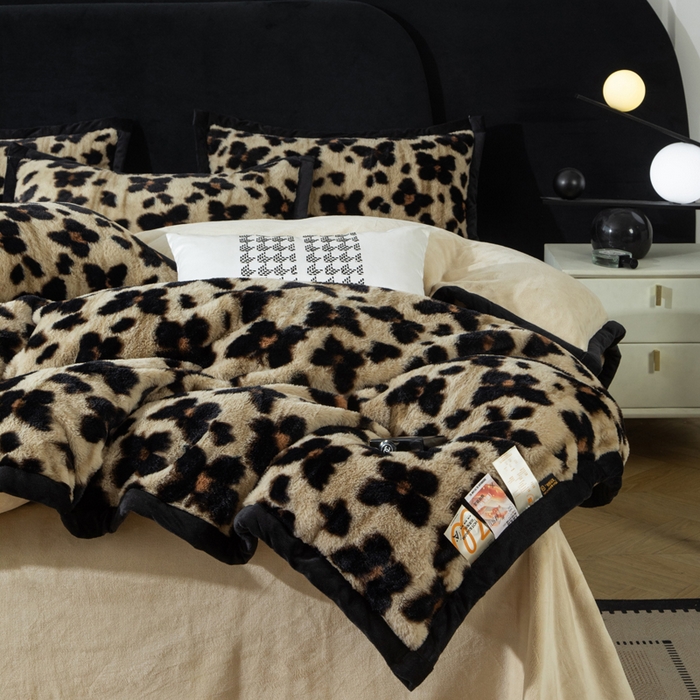 91家纺网 家纺一手货源 找家纺 库里梦家纺 2025网红直播热款10公分包边兔毛牛奶绒印花四件套-包边款 蝴蝶梦-咖-包边款