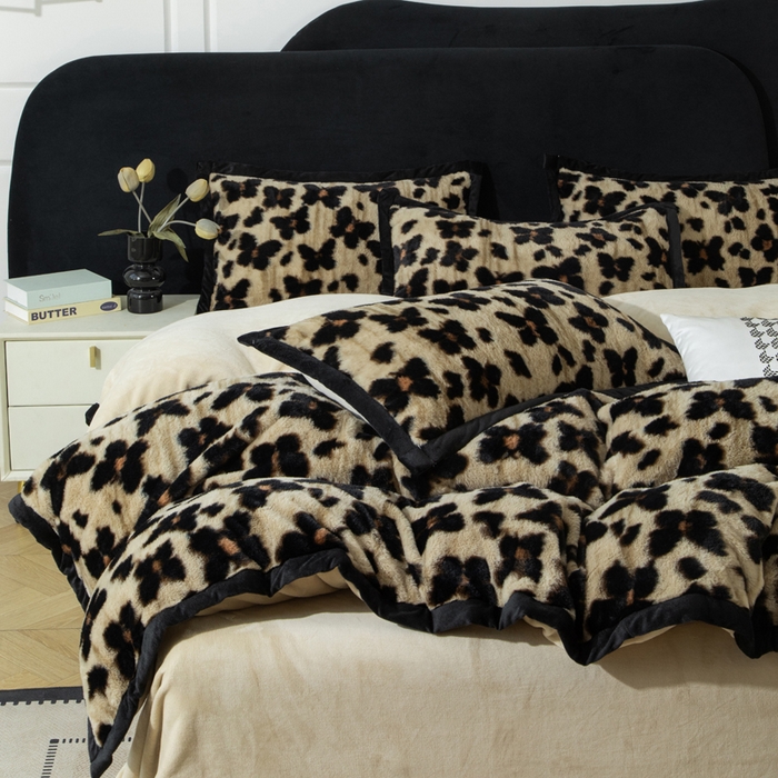 91家纺网 家纺一手货源 找家纺 库里梦家纺 2025网红直播热款10公分包边兔毛牛奶绒印花四件套-包边款 蝴蝶梦-咖-包边款